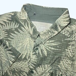 Under Armour Dockside Shirt Mens 2XL White Green Floral Print Beach Short Sleeve